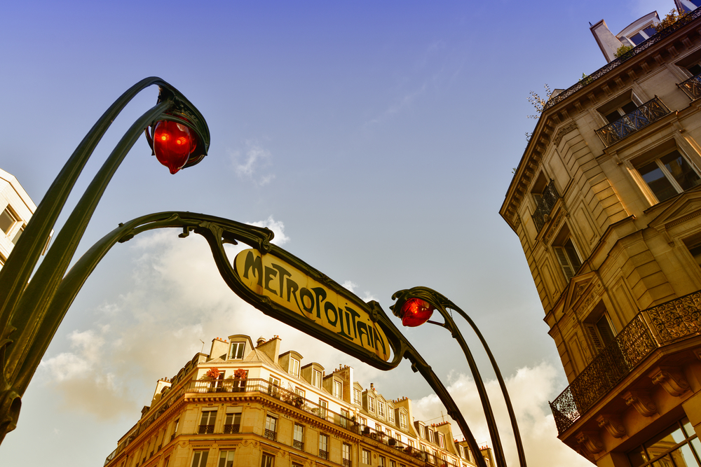 paris metro attraction