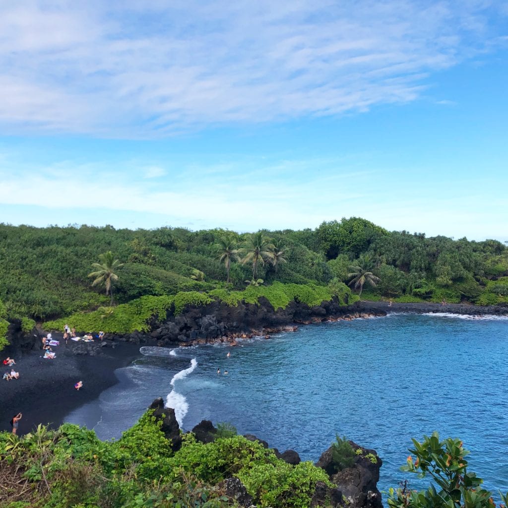 The 4-1-1 On Maui's Road To Hana: How To Do It, What To See and Wear