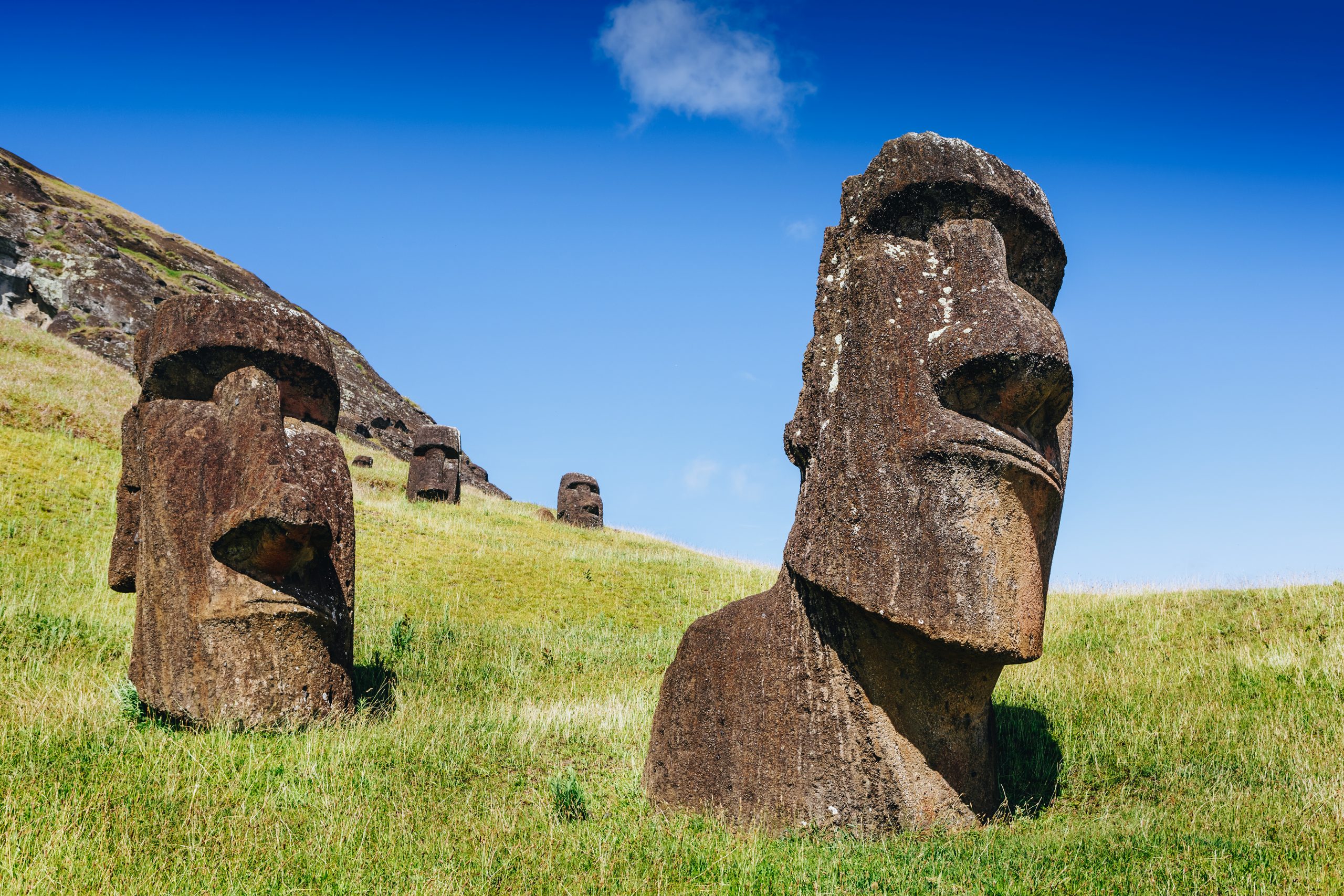 10 Fascinating Easter Island Facts Everyone Should Know - TravelOn!