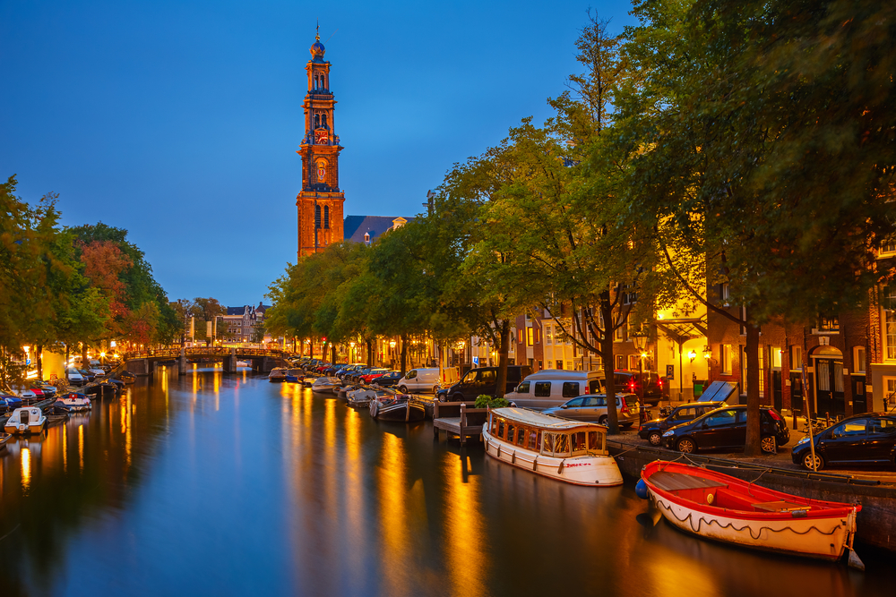 Western,Church,On,Prinsengracht,Canal,In,Amsterdam